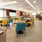 Hilton Garden Gimat Hotel 5*