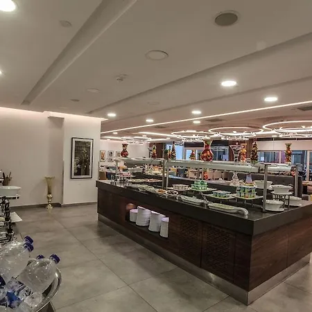 Hilton Garden Gimat Hotel