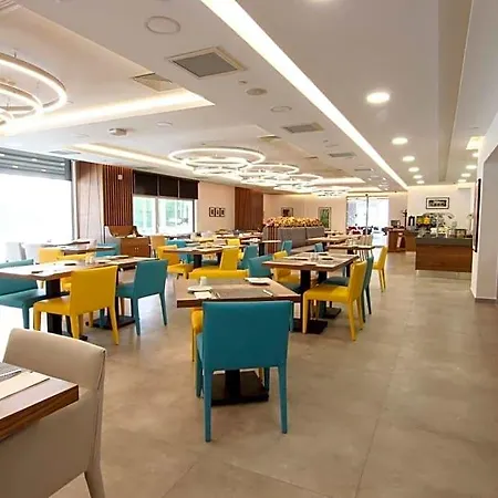 Hilton Garden Gimat