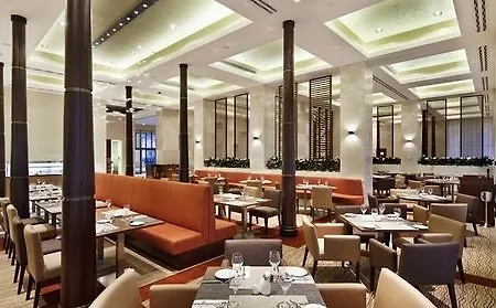 호텔 Hilton Garden Gimat