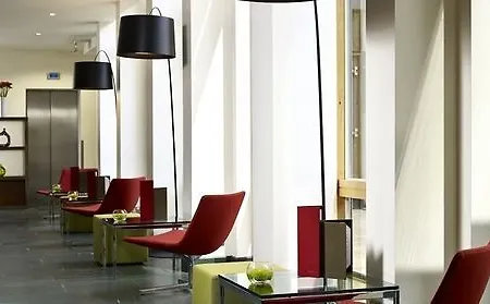 호텔 Hilton Garden Gimat 5*