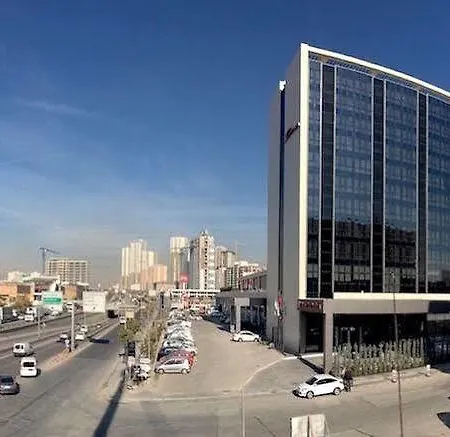 هيلتون جاردن إن جمات 5*