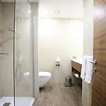 호텔 Hilton Garden Gimat